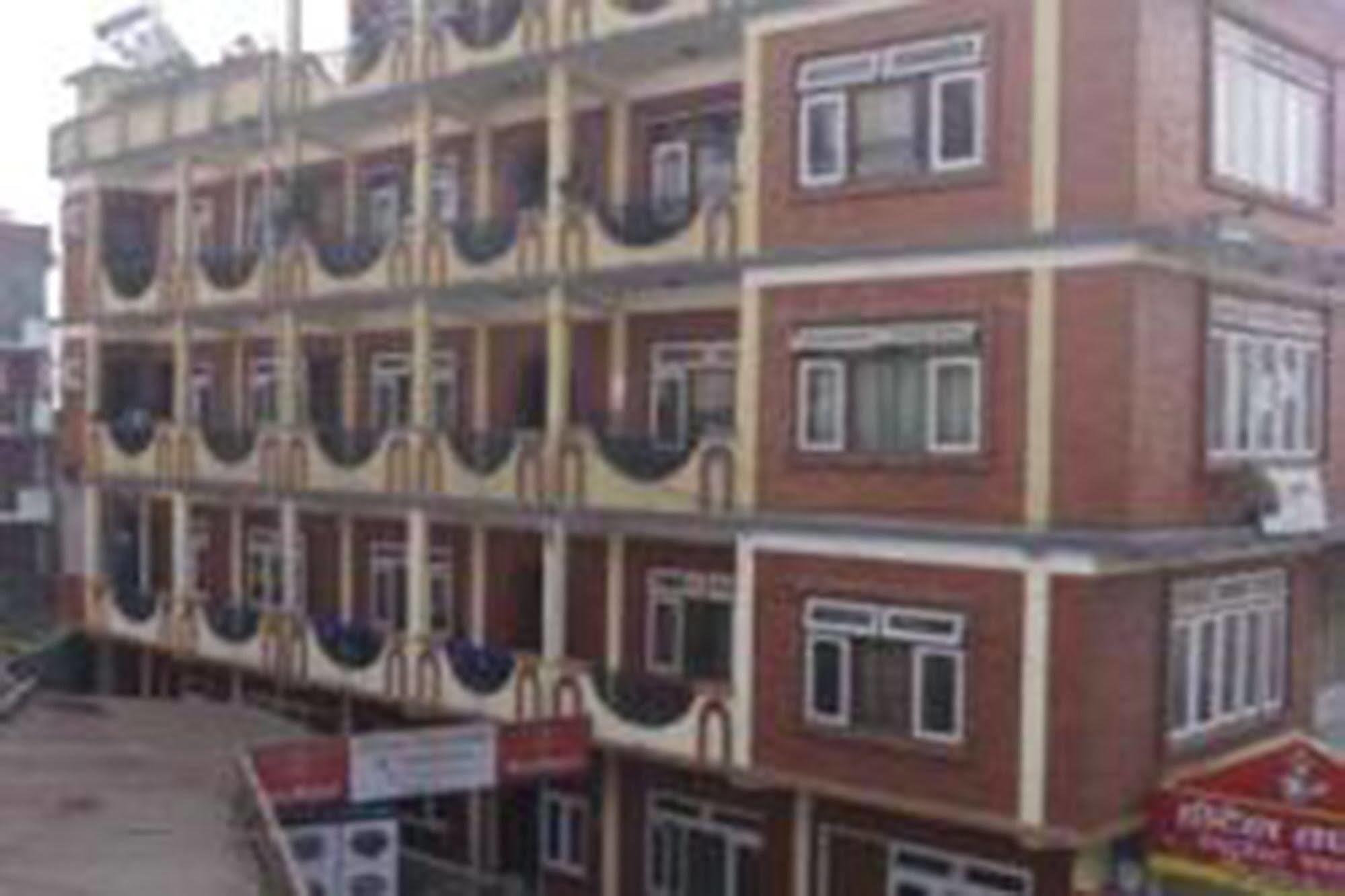 Aryal International Hotel Kathmandu Bagian luar foto